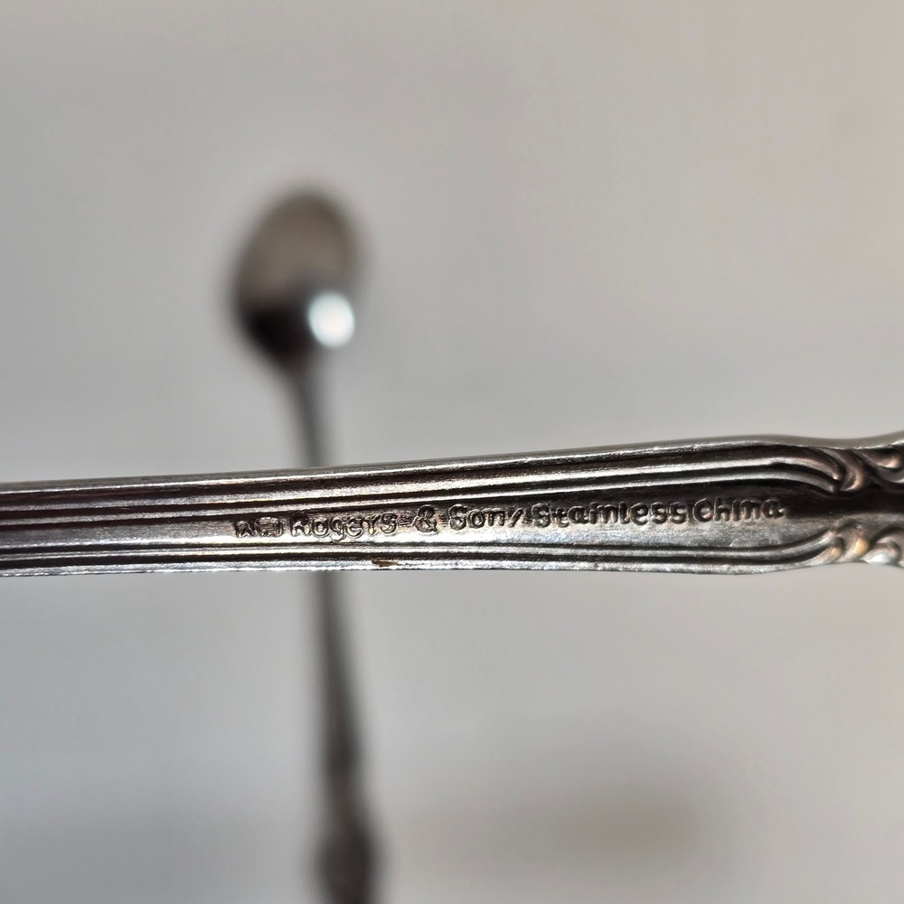 Wm. Rogers & Son Stainless Silverware Glacon Pattern "INS595" Iced Teaspoon - Picture 5 of 5
